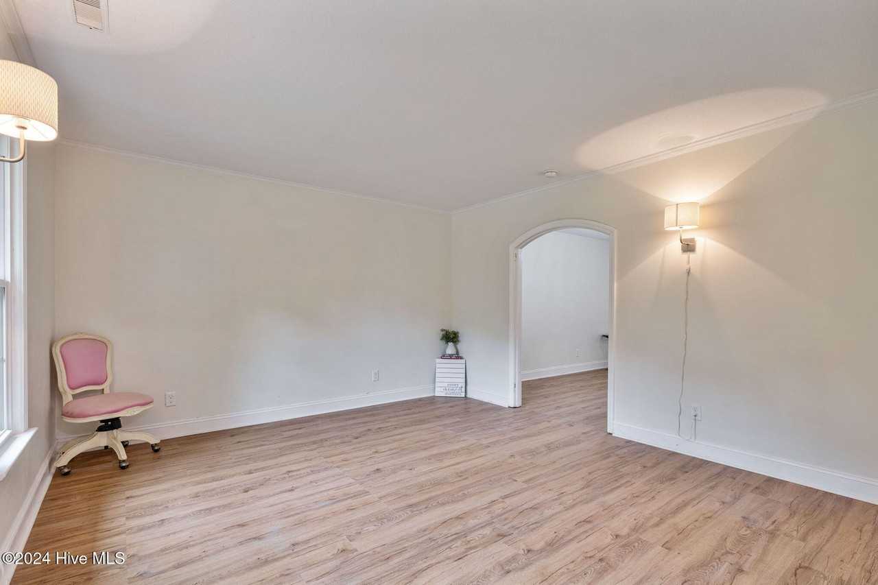 2021 Eveton Ln - Photo 7 of 38