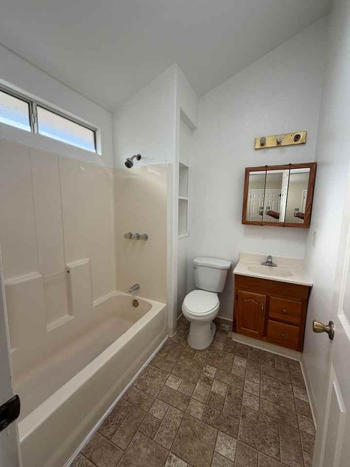 1039 Kala Loop - Photo 6 of 7