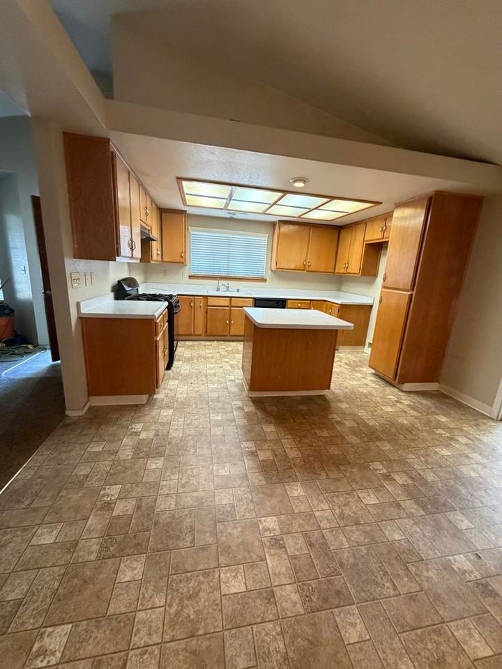 1039 Kala Loop - Photo 7 of 7