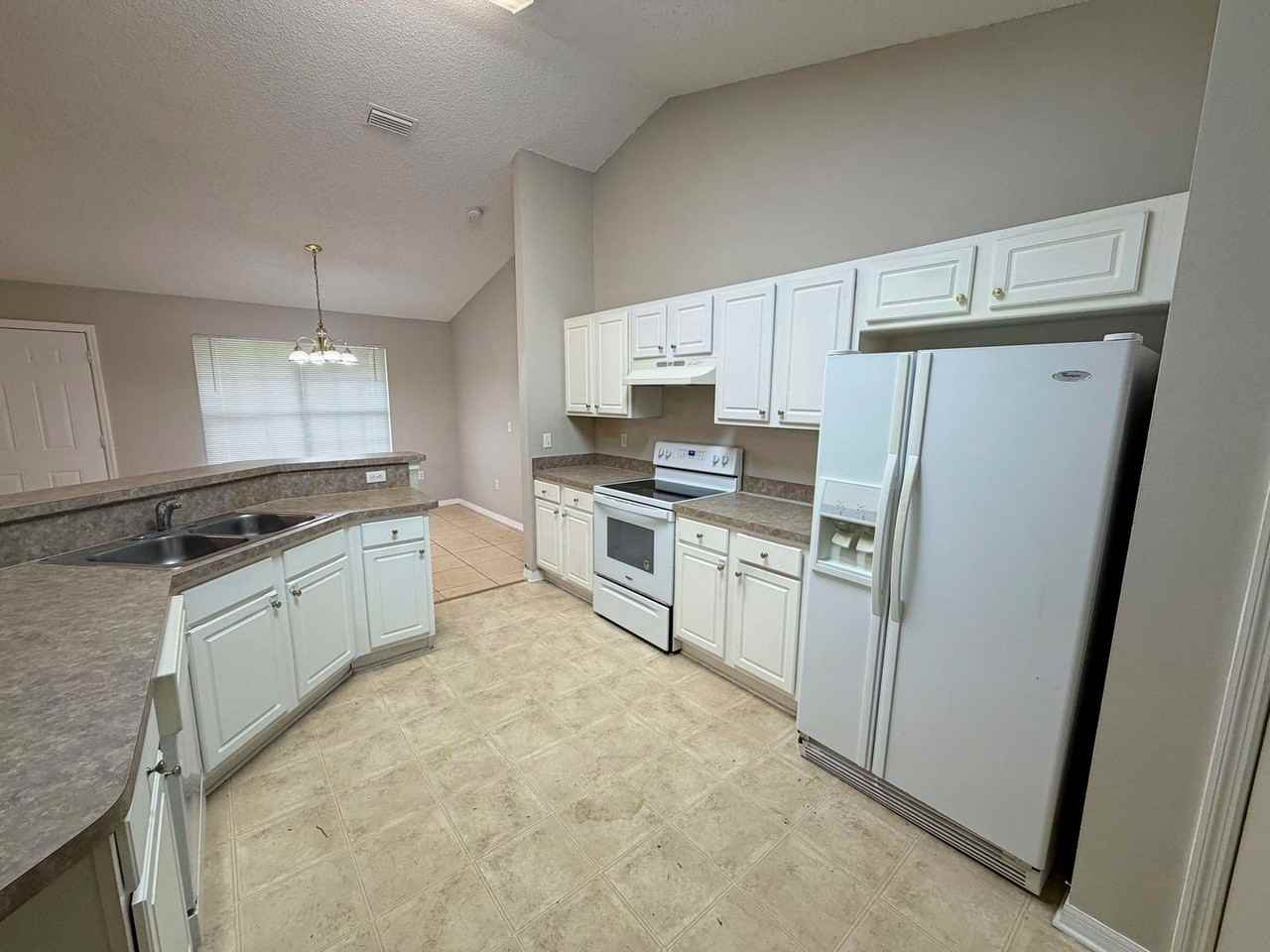 7 Poinsettia Ln - Photo 6 of 16