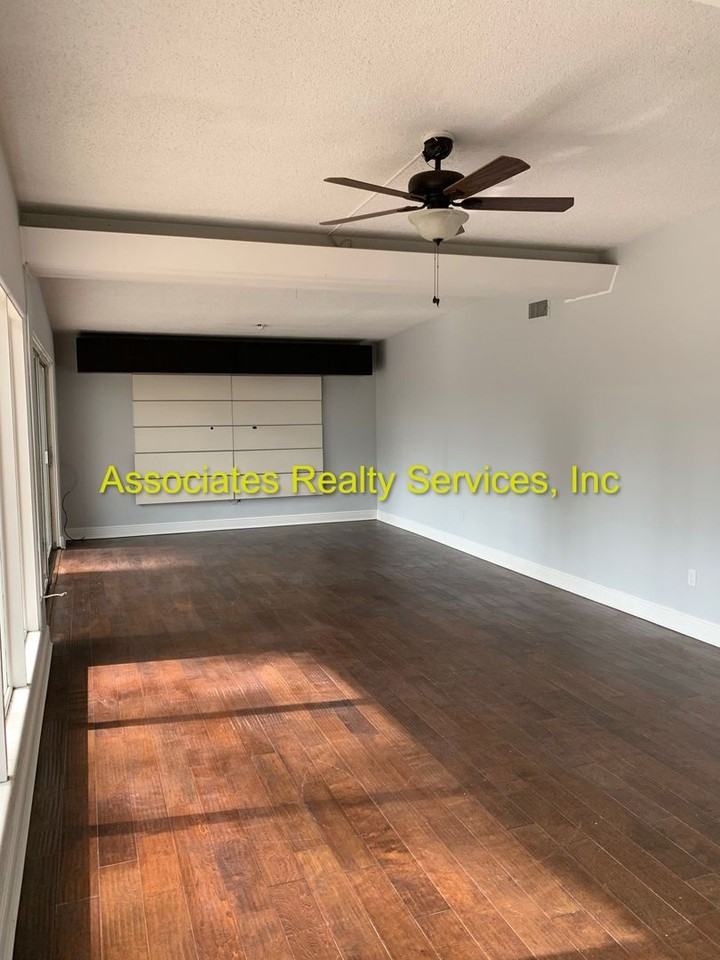 3505 Nw 11th Ave - Photo 2 of 37