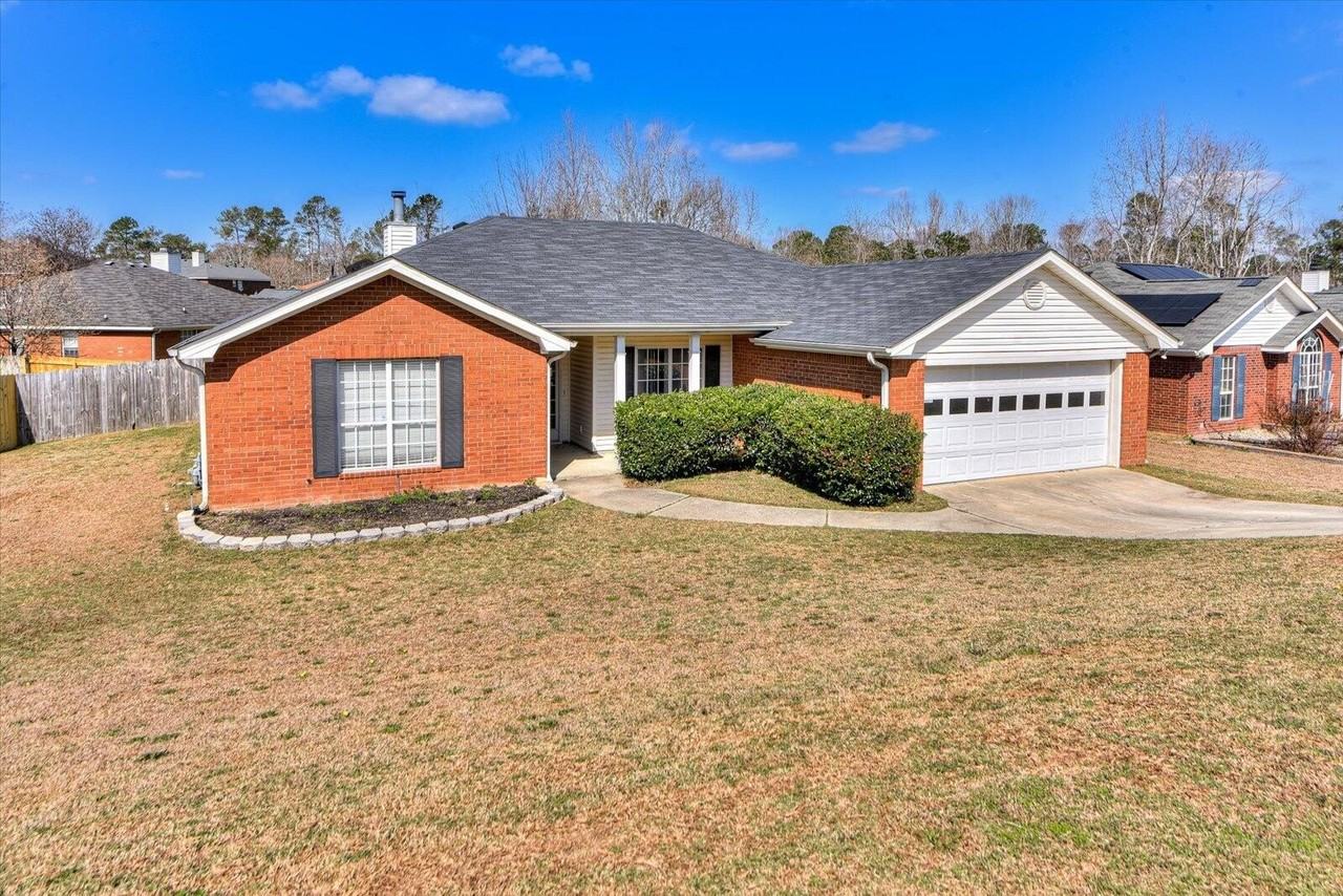 331 Washington St - Photo 2 of 32