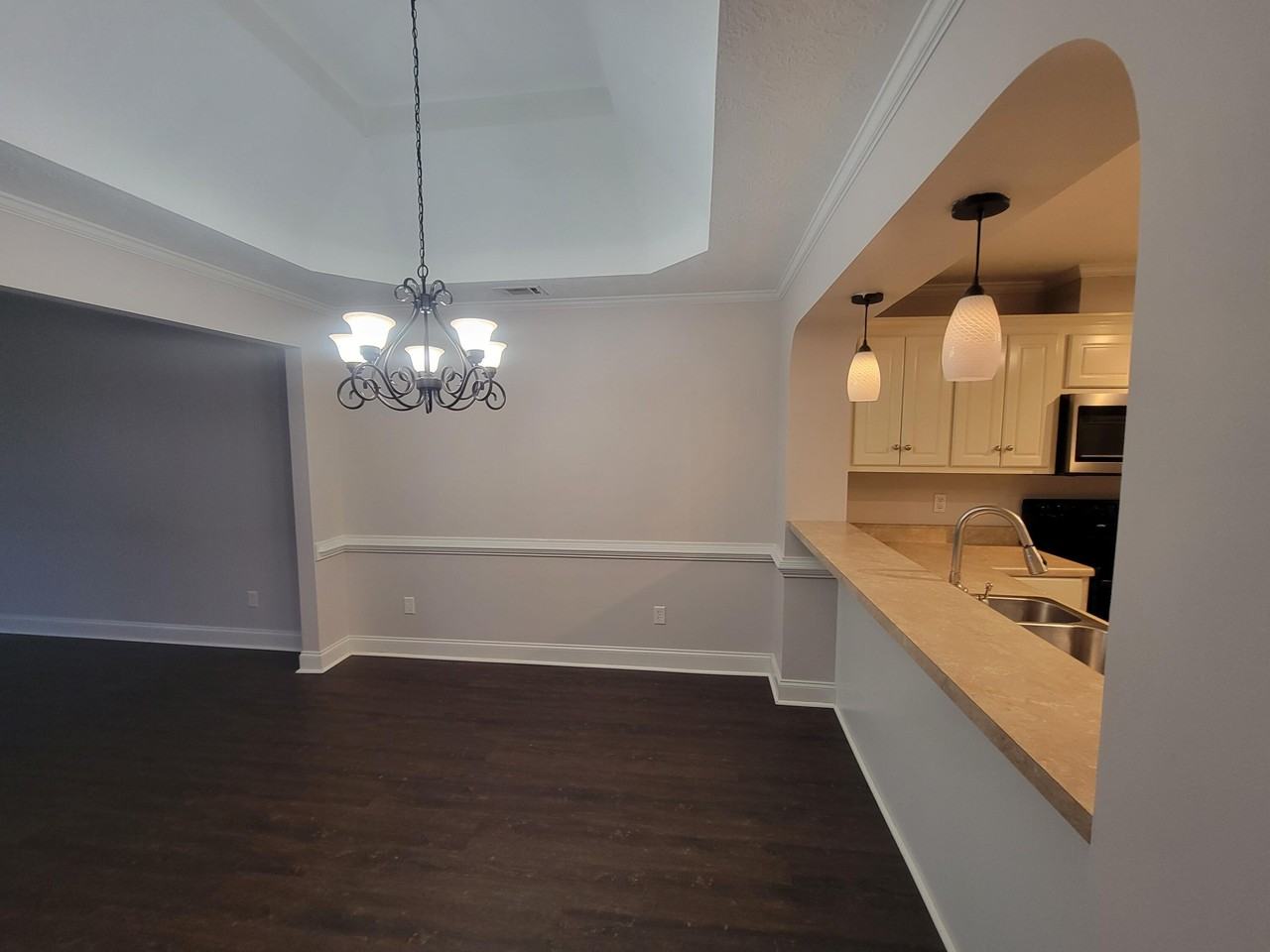 801 Whispering Willow Ct - Photo 4 of 21