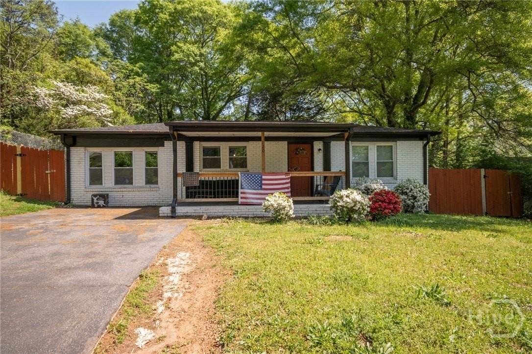 120 Hillside St - Photo 3 of 18