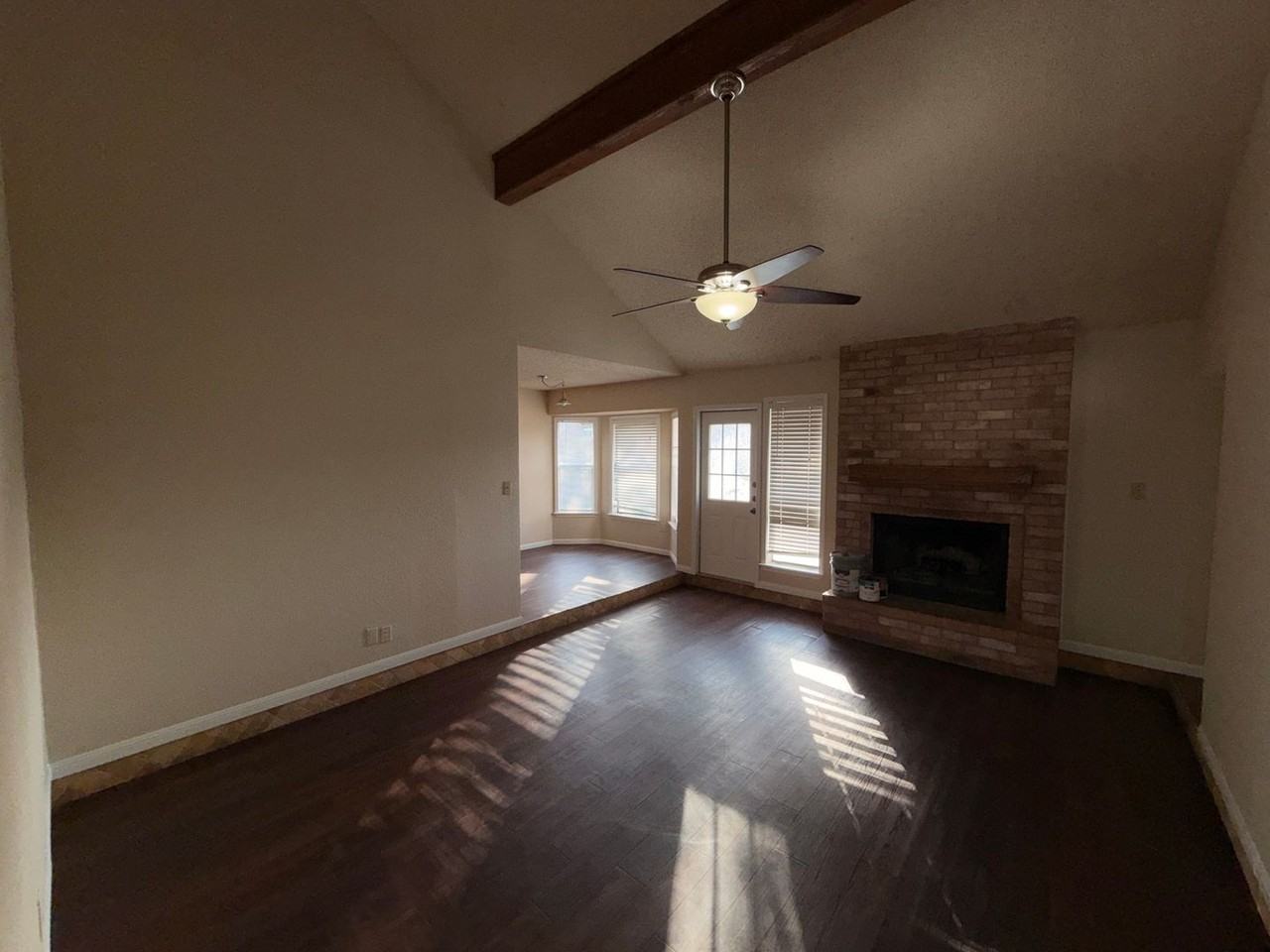 7134 Sun Valley Dr - Photo 3 of 8