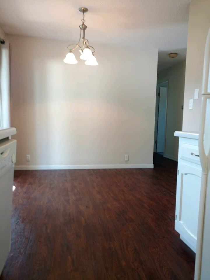 1247 Doreen Ave - Photo 5 of 18