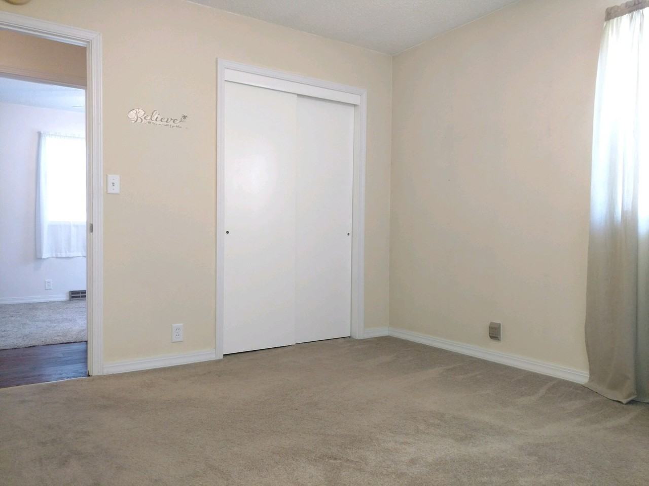 1247 Doreen Ave - Photo 7 of 18