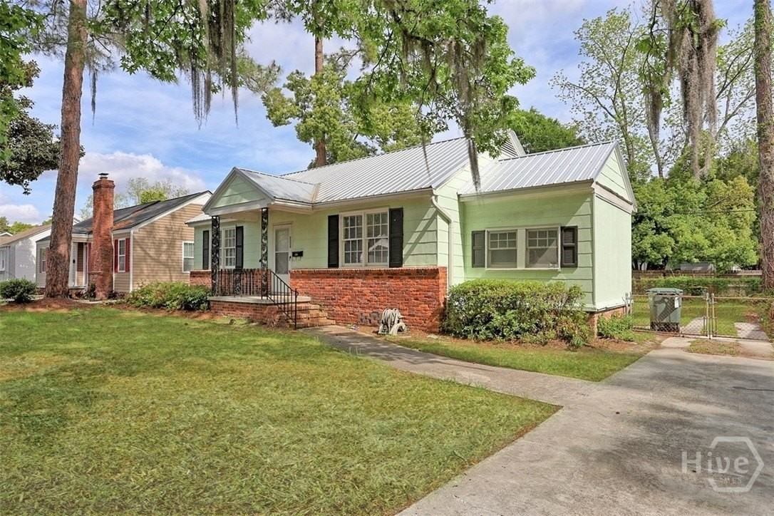 2328 E 41st St - Photo 2 of 24