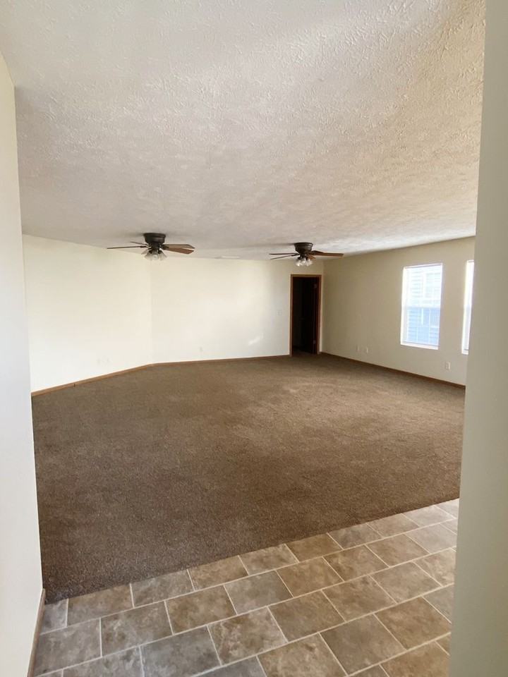 3108 N 12th St - Photo 3 of 14