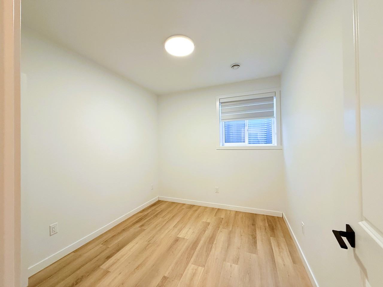 11856 Saint Albert Trail Northwest #2 - Photo 4 of 4