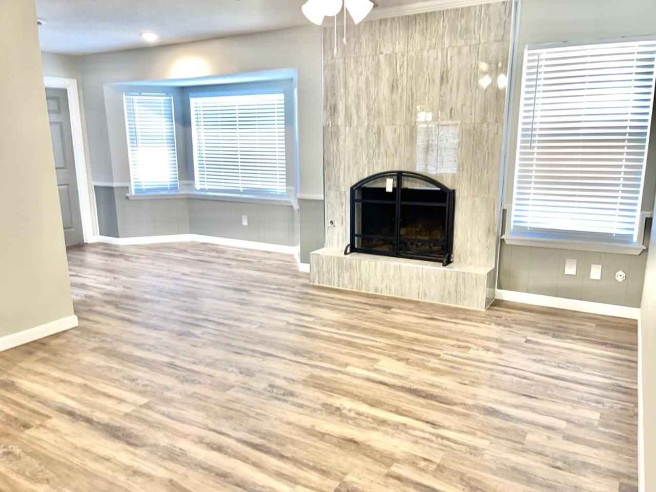 5512 12th St - Photo 5 of 18