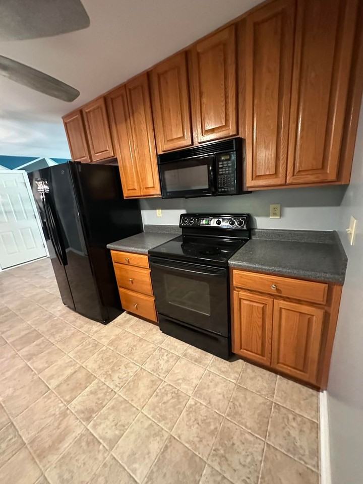 144 Pennington Rd Nw - Photo 6 of 16