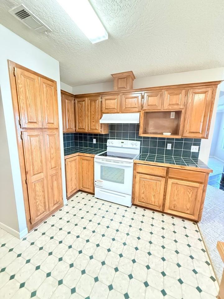 3140 Eagle Dr - Photo 4 of 25