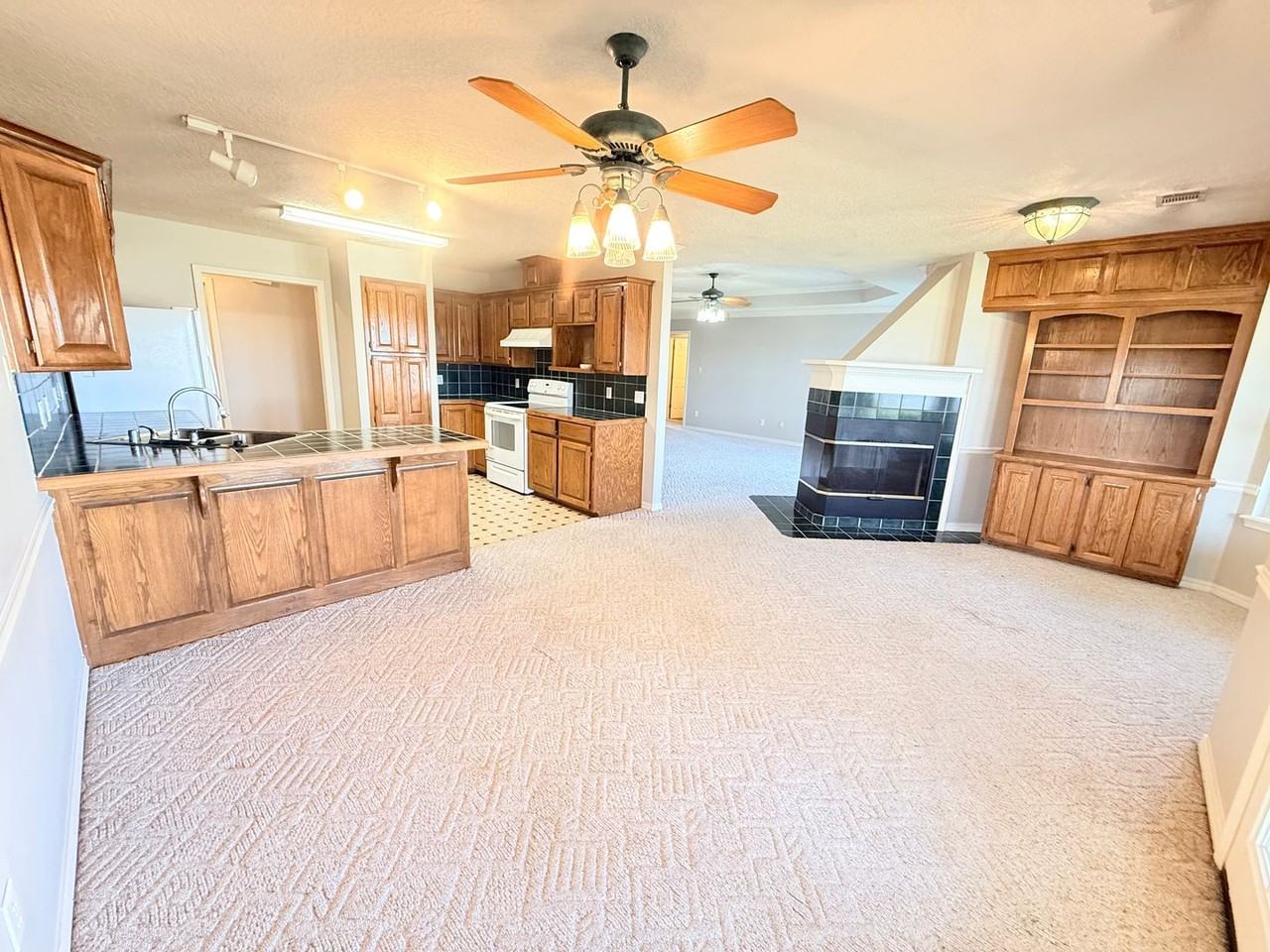 3140 Eagle Dr - Photo 7 of 25