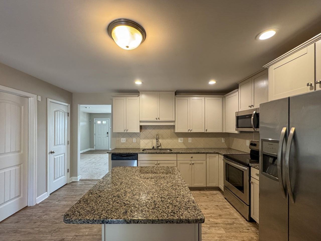 3613 Tenaille St - Photo 6 of 24