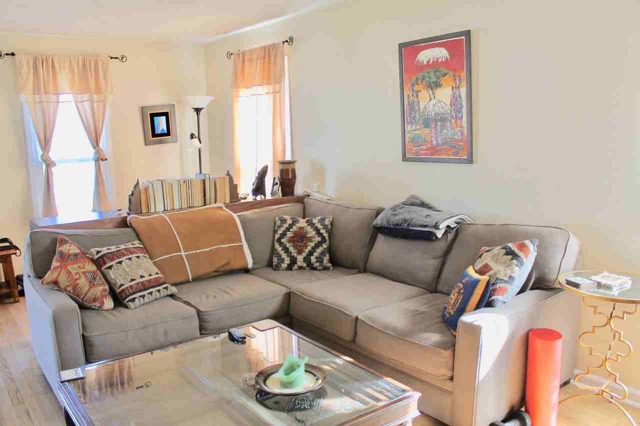 1149 Balch Pl - Photo 5 of 22