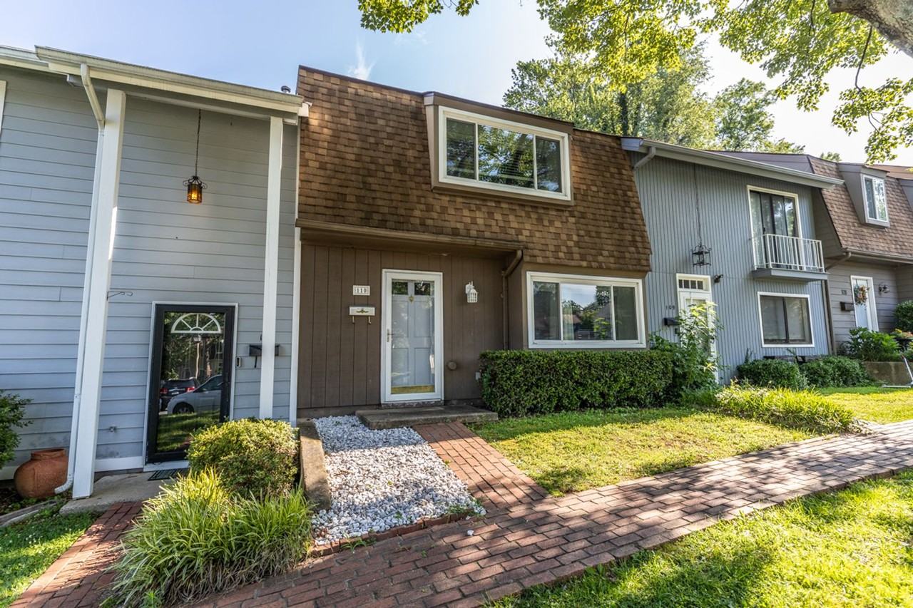 110 Woodlake Dr - Photo 3 of 36