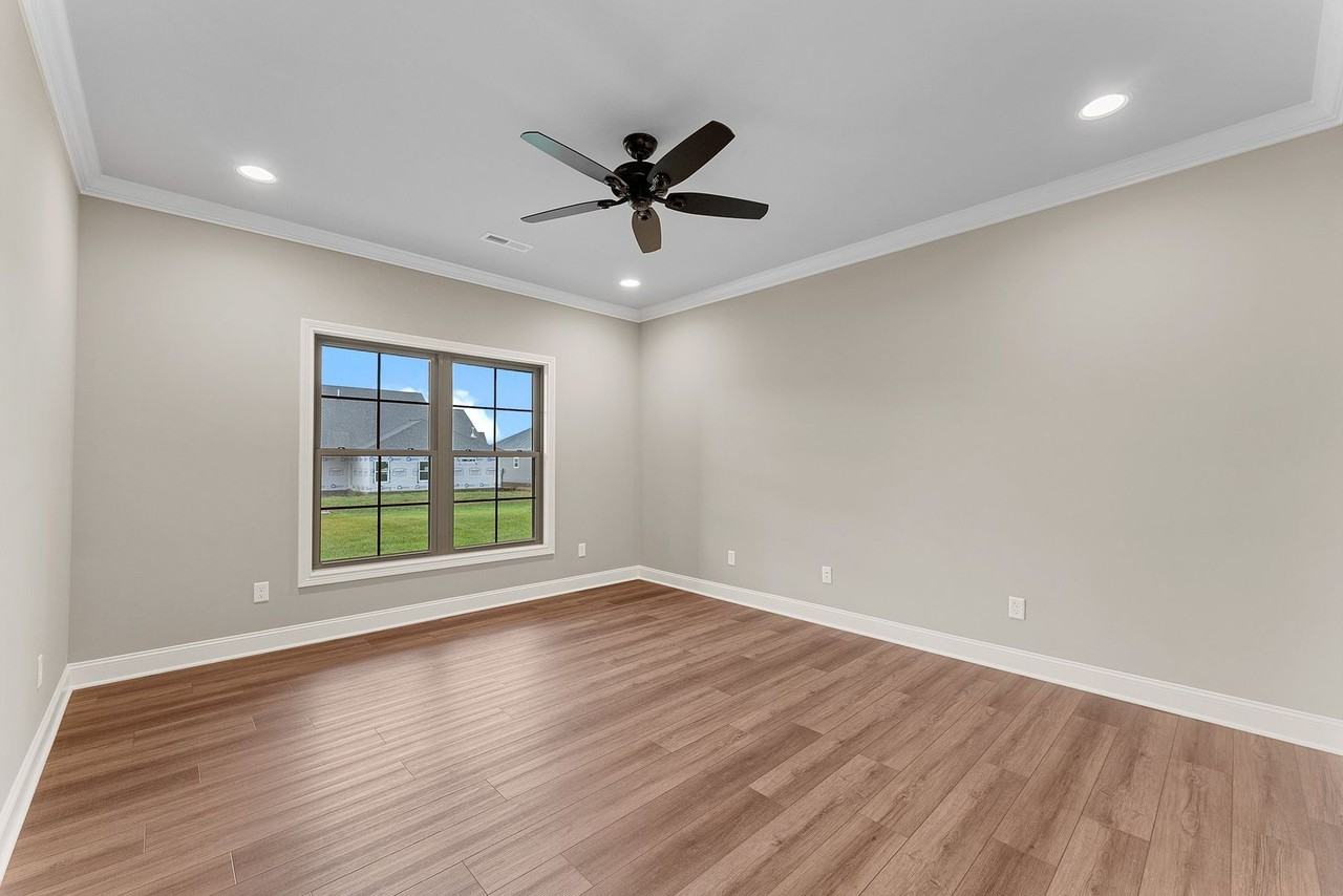 559 Cumberland Pointe Ln - Photo 3 of 8