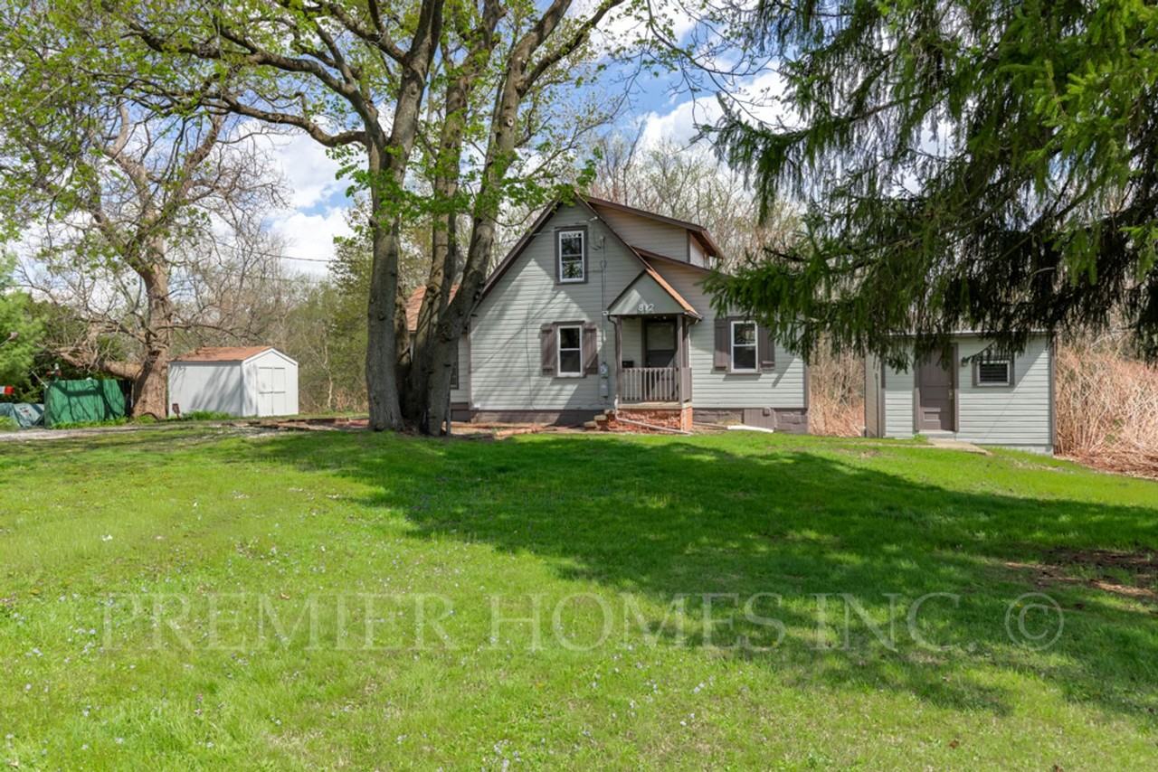 812 Terrace Ave Nw - Photo 3 of 20