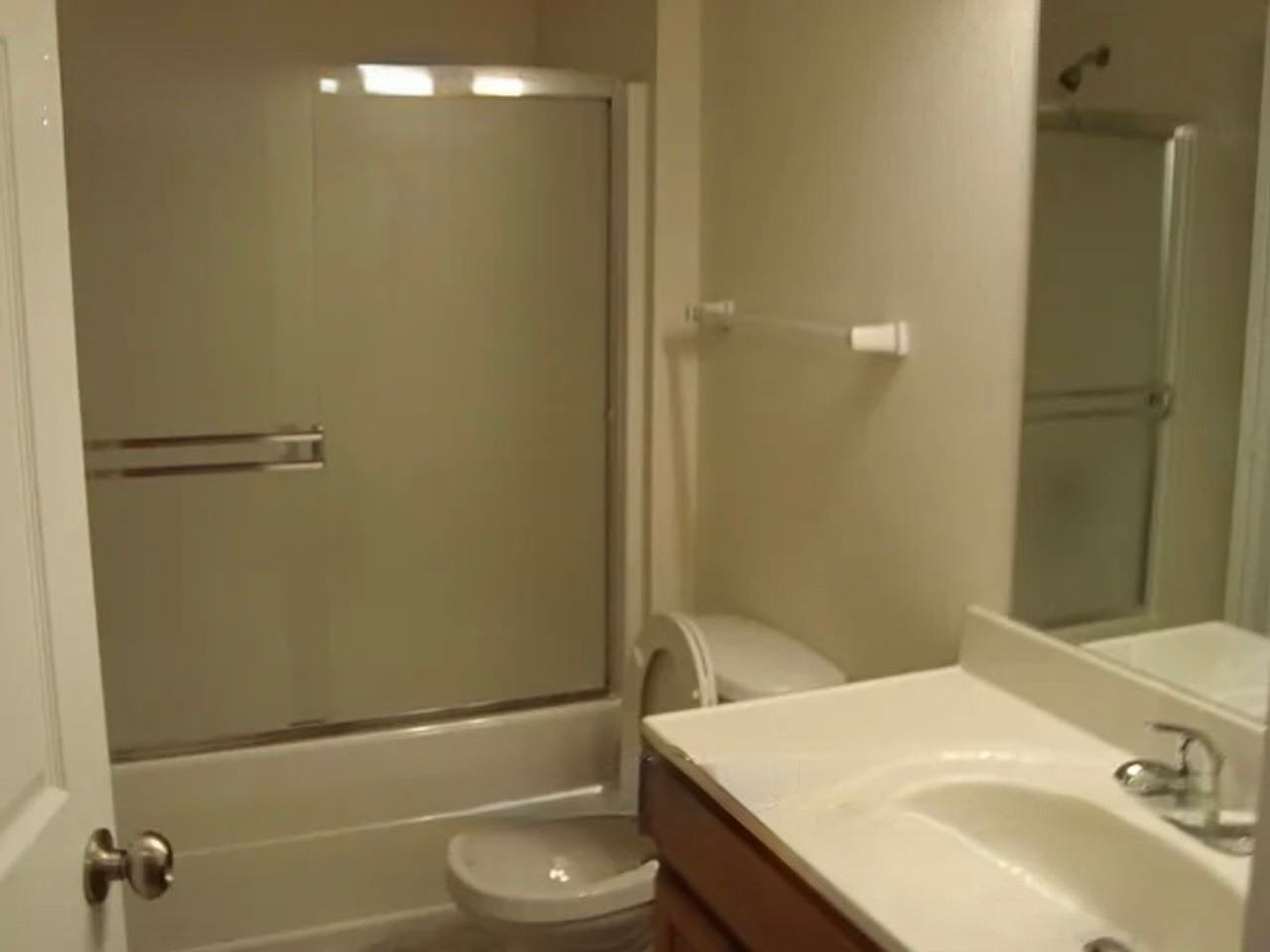 712 Sw Shadow Glen Dr - Photo 3 of 5