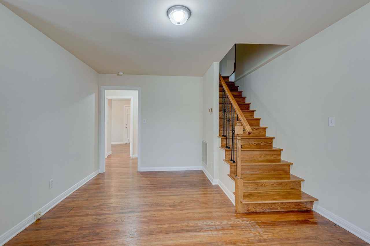 3505 Marlborough Ave - Photo 6 of 25