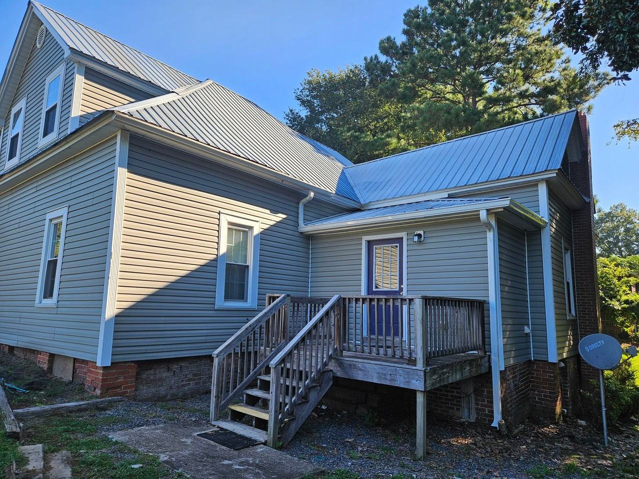 228 Charlotte Ave #B - Photo 2 of 12