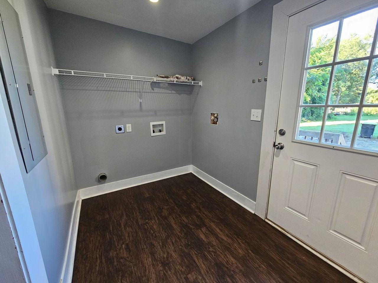 228 Charlotte Ave #B - Photo 7 of 12