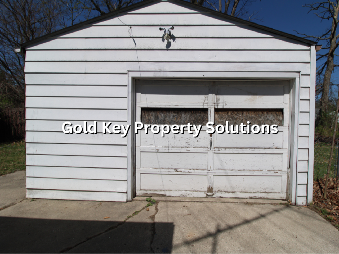 2610 E 7th St - Photo 4 of 17