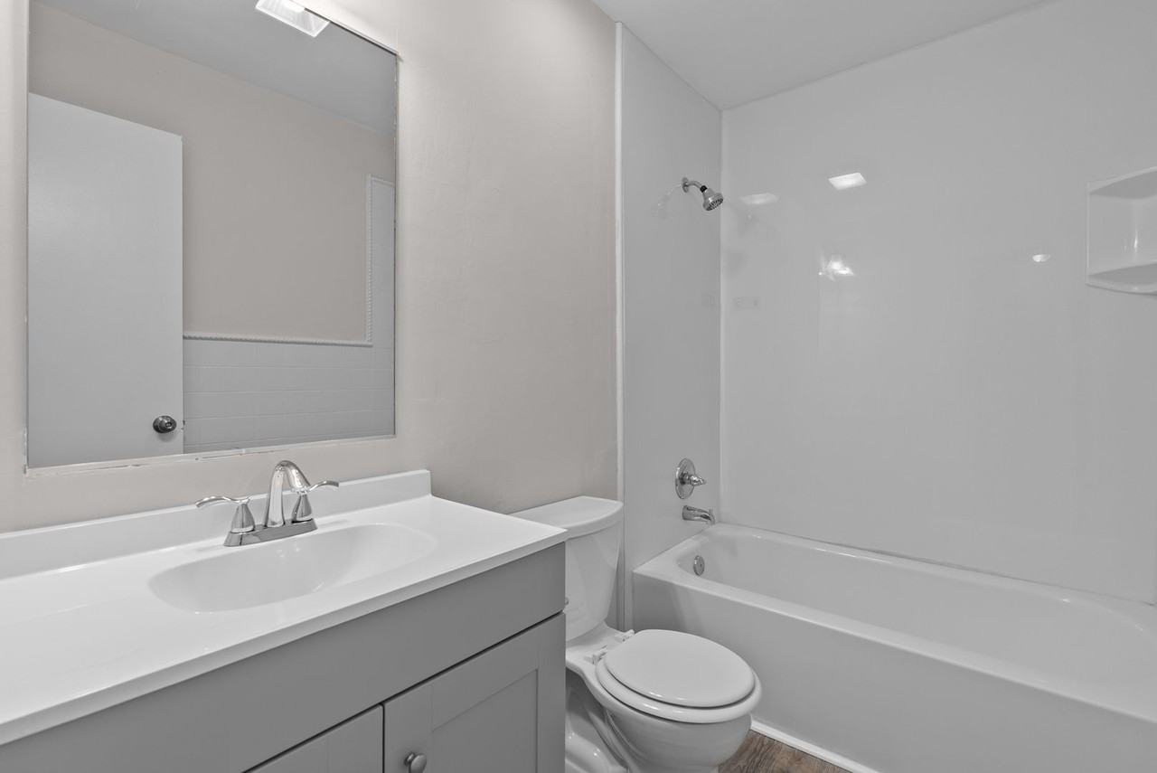 5516 Amhurst Ct - Photo 5 of 30