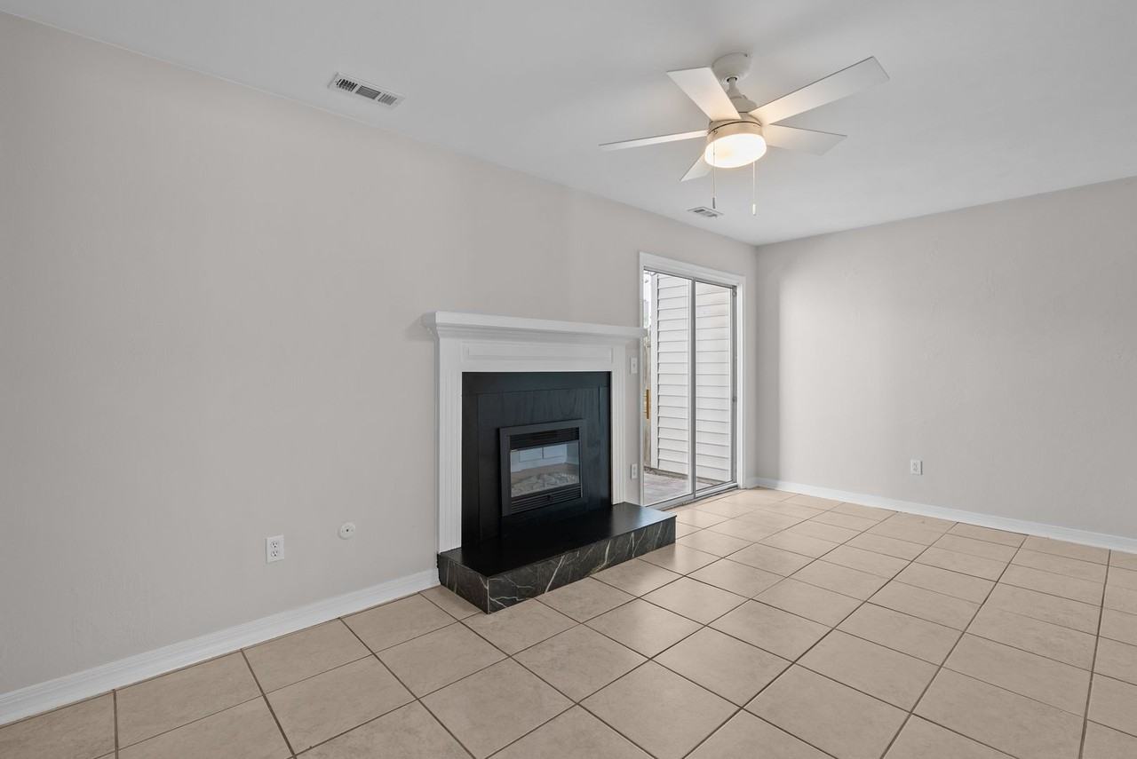 5516 Amhurst Ct - Photo 7 of 30