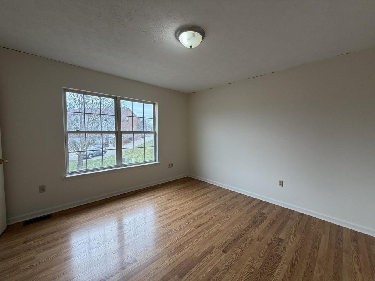 1000 Heathcliff Dr #3 - Photo 7 of 10