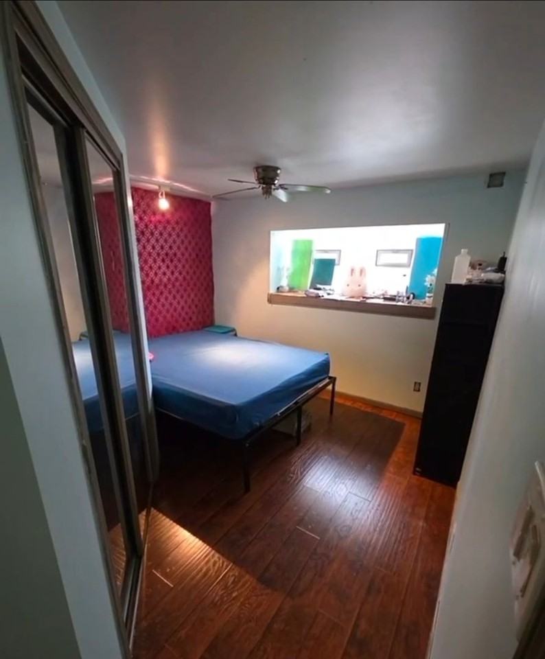 2520 W Walton St - Photo 6 of 9