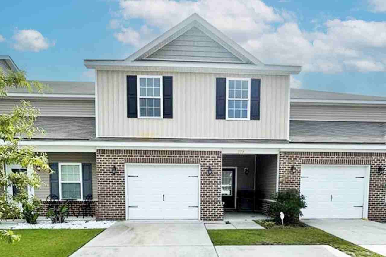 573 Governor Treutlen Cir - Photo 2 of 33