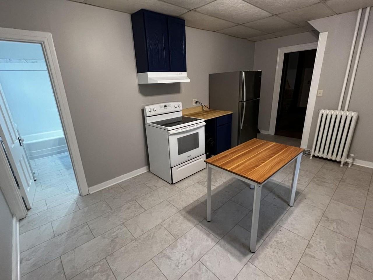 1215 E 1st St - Photo 3 of 9