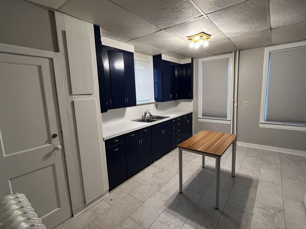 1215 E 1st St - Photo 4 of 9