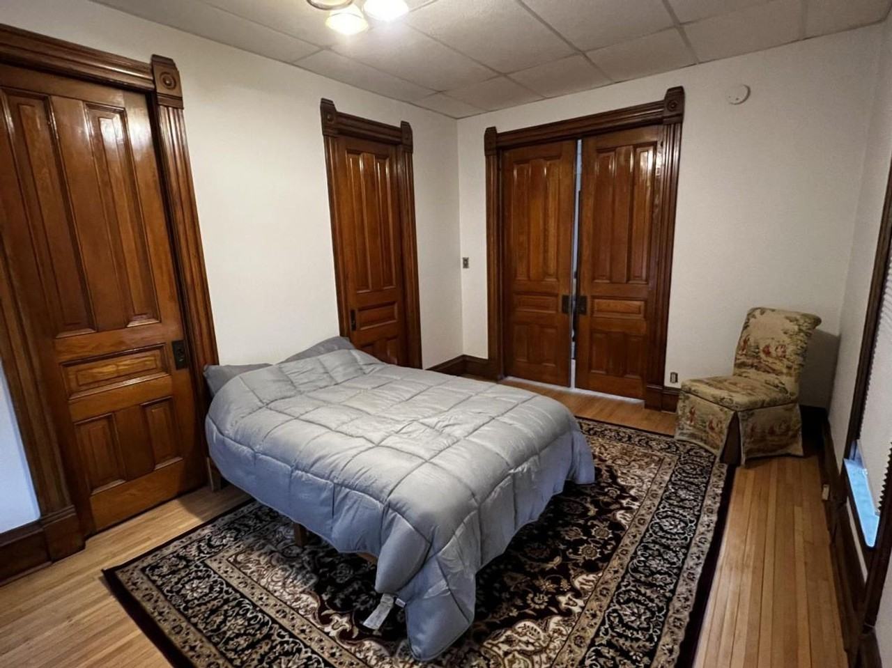 1215 E 1st St - Photo 5 of 9