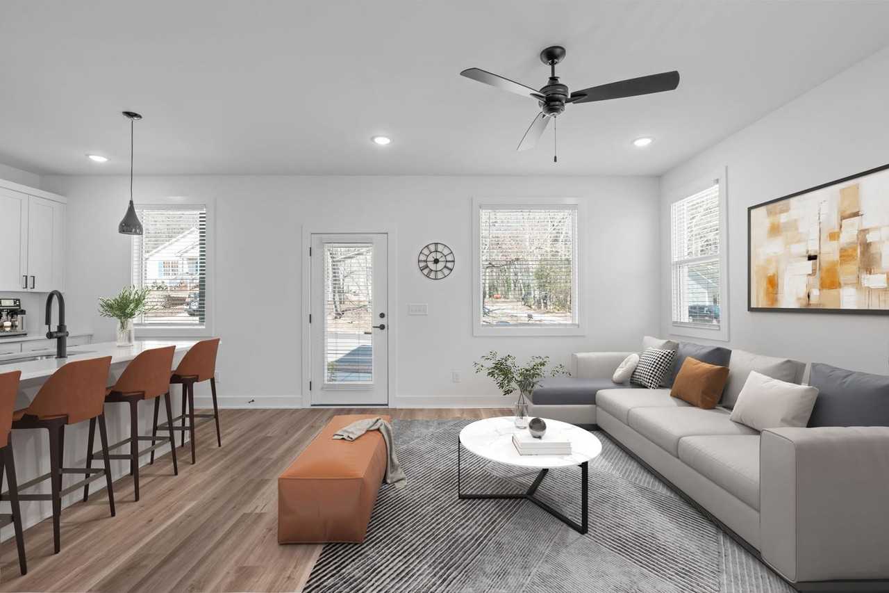 1320 E Lenoir St - Photo 4 of 39