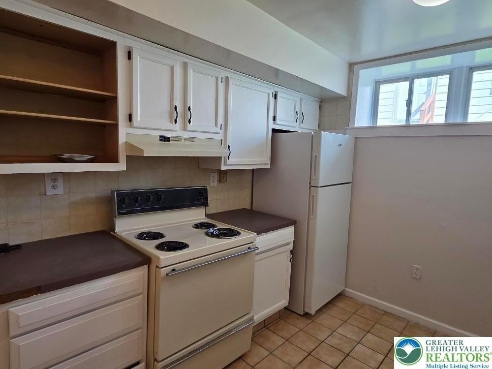 312 S 17th St #9 - Photo 4 of 9