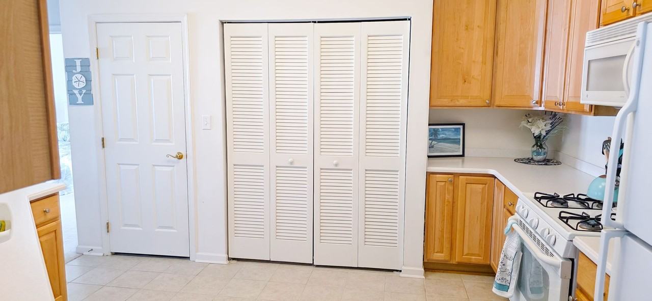 2005 Whispering Ponds Ct #3A - Photo 4 of 49