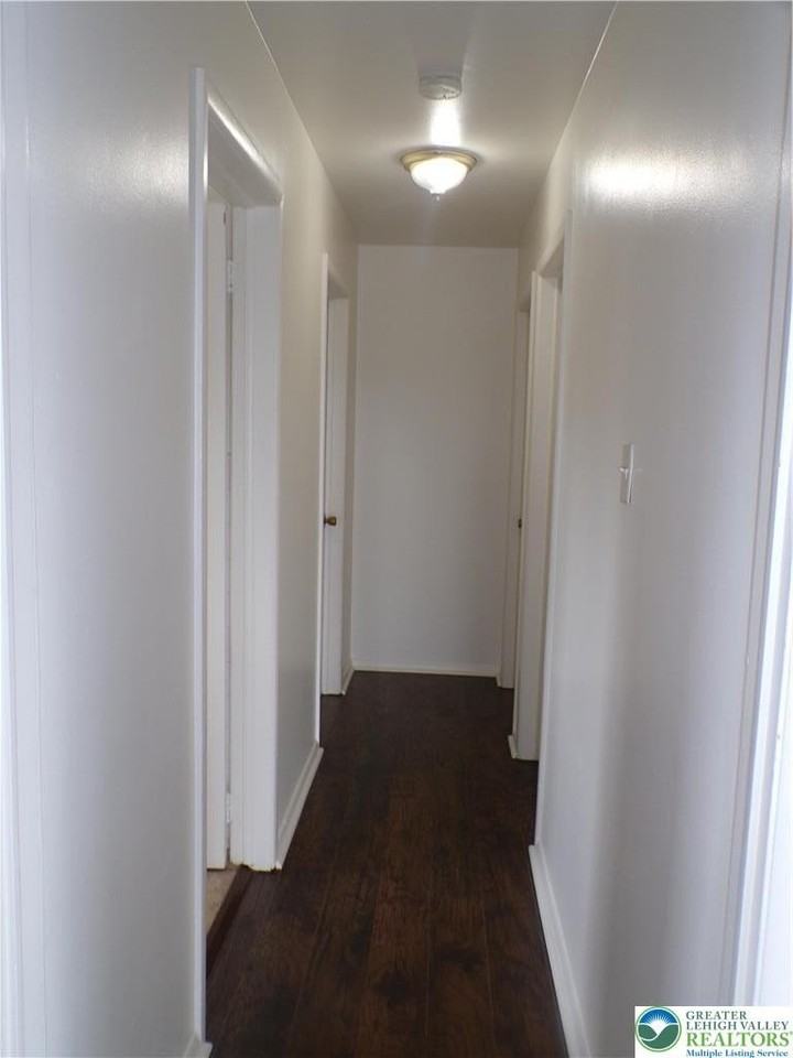 1337 W Livingston St #3 - Photo 5 of 9