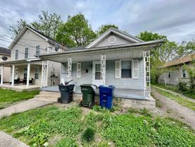 425 Chestnut St - Photo 1 of 1