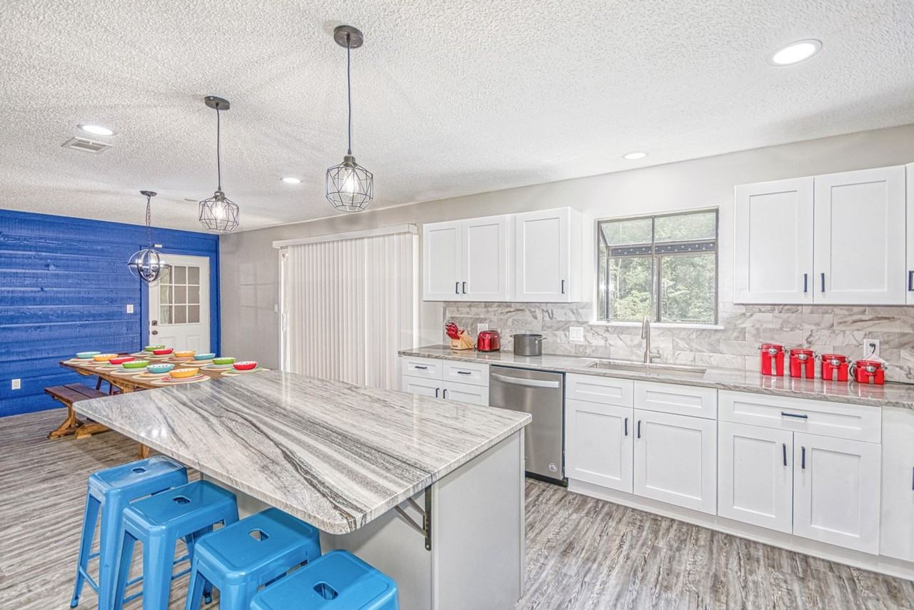 430 Grail Ct - Photo 6 of 21