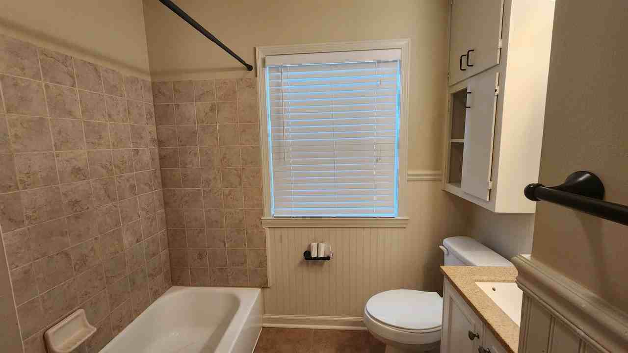 5313 Boswell Ave - Photo 5 of 10