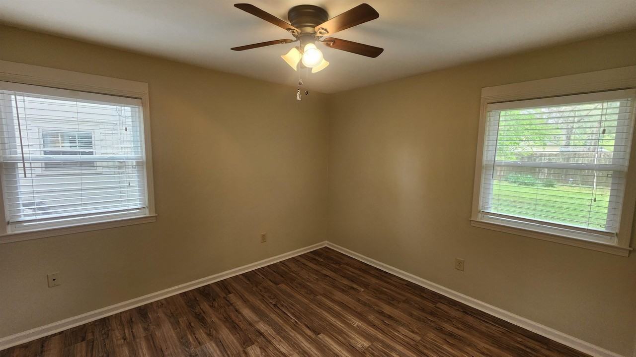 5313 Boswell Ave - Photo 7 of 10