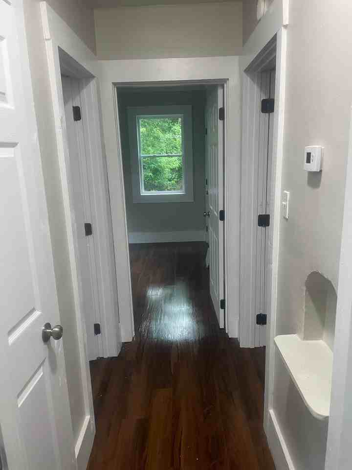 804 Columbia St - Photo 3 of 7