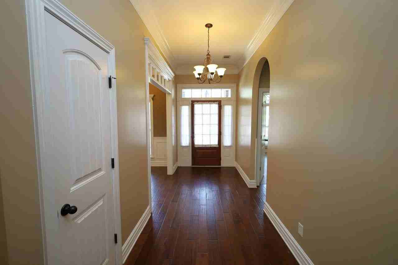 4338 Kenilworth Cir - Photo 2 of 27