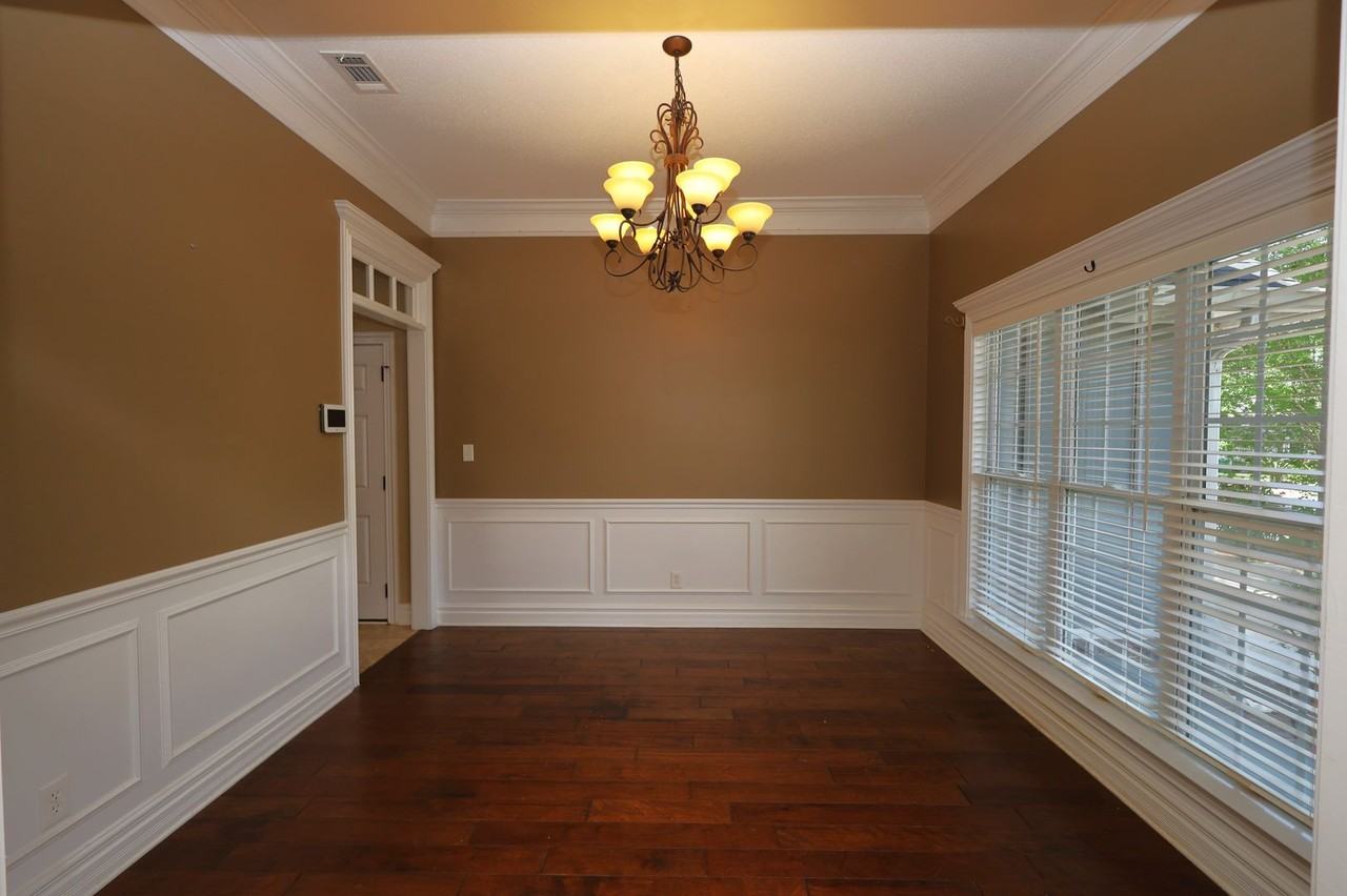 4338 Kenilworth Cir - Photo 4 of 27