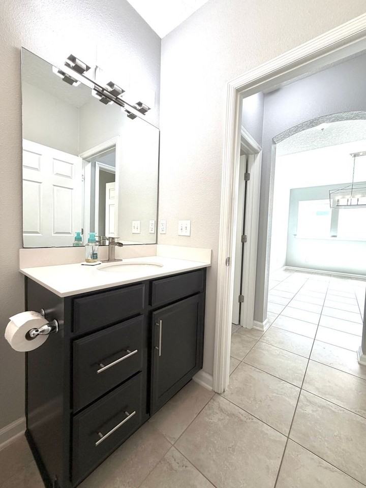 197 Spring Park Ave - Photo 7 of 31