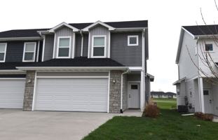 featured image of 1208 S Linn St