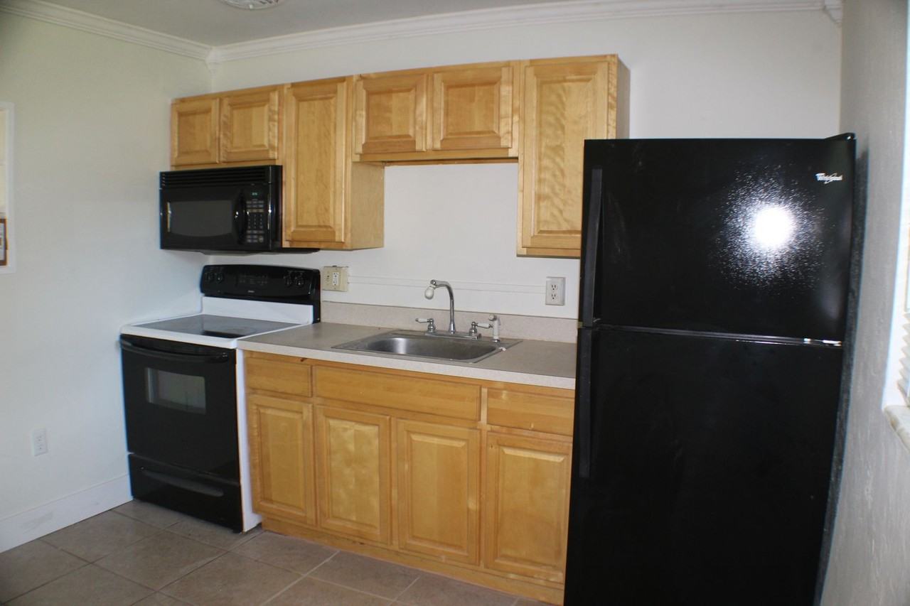 2616 Anastasia Dr - Photo 4 of 13